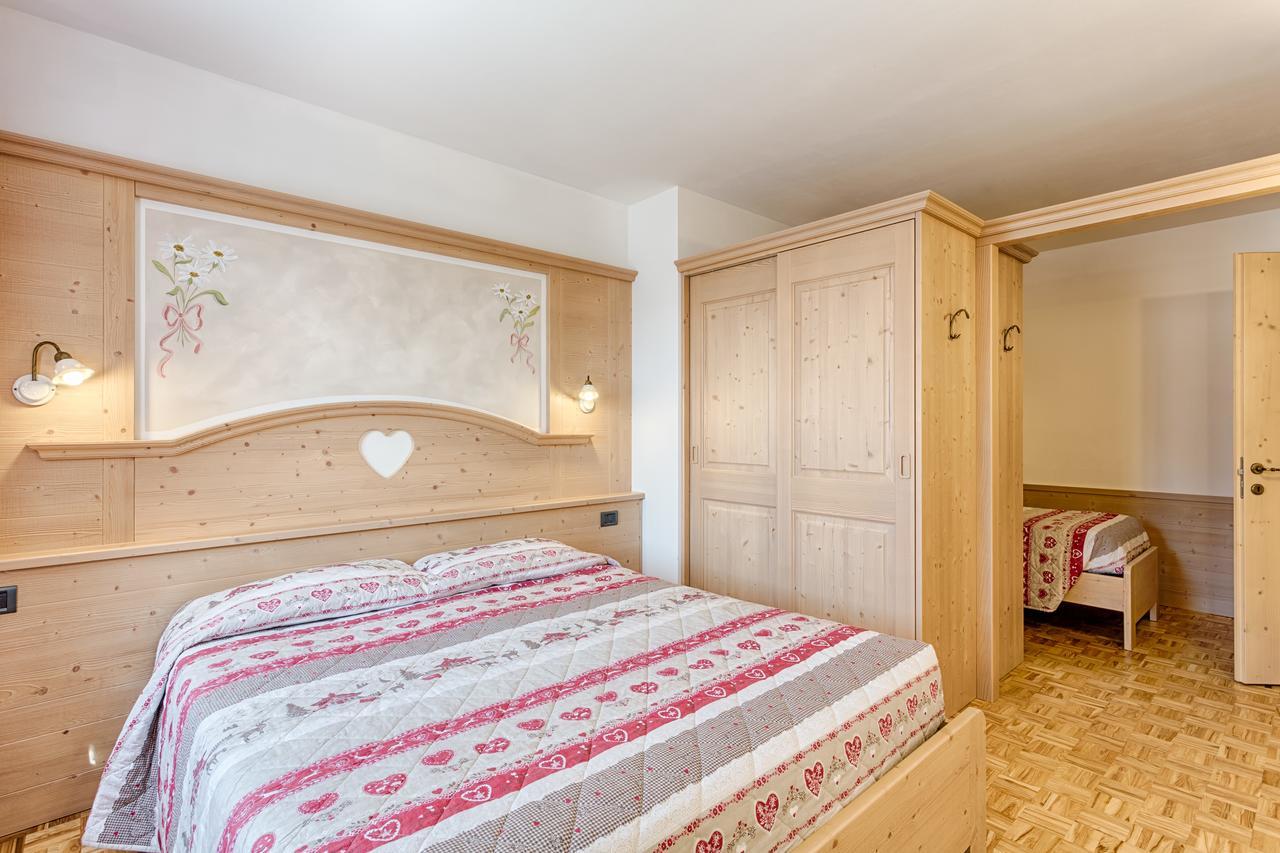 Residence Ronchi Molveno Luaran gambar